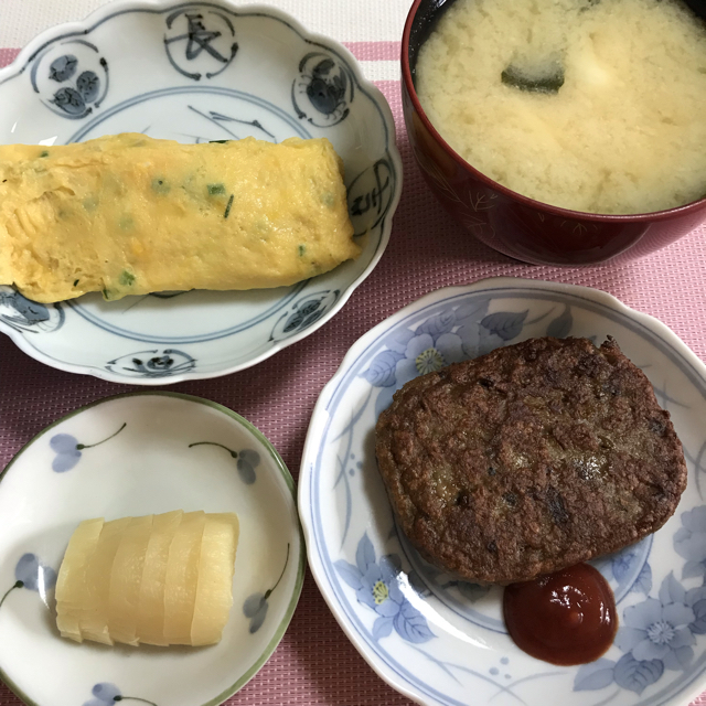 マルシンハンバーグブラックペッパー ふりむけばむかい風 4